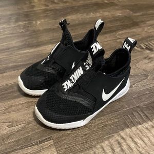 6c toddler Nike shoes